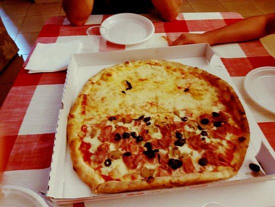 Erny's Pizza